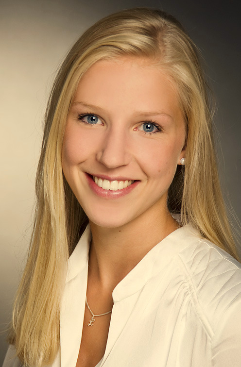 Lisa Hartmann Porträt Farbe